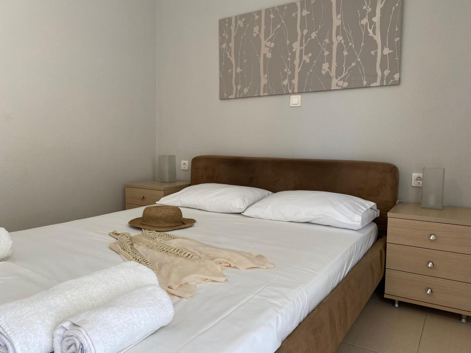 Bright And Cozy Apartment Near The City Center ไซคิย์นธอสทาวน์ ภายนอก รูปภาพ