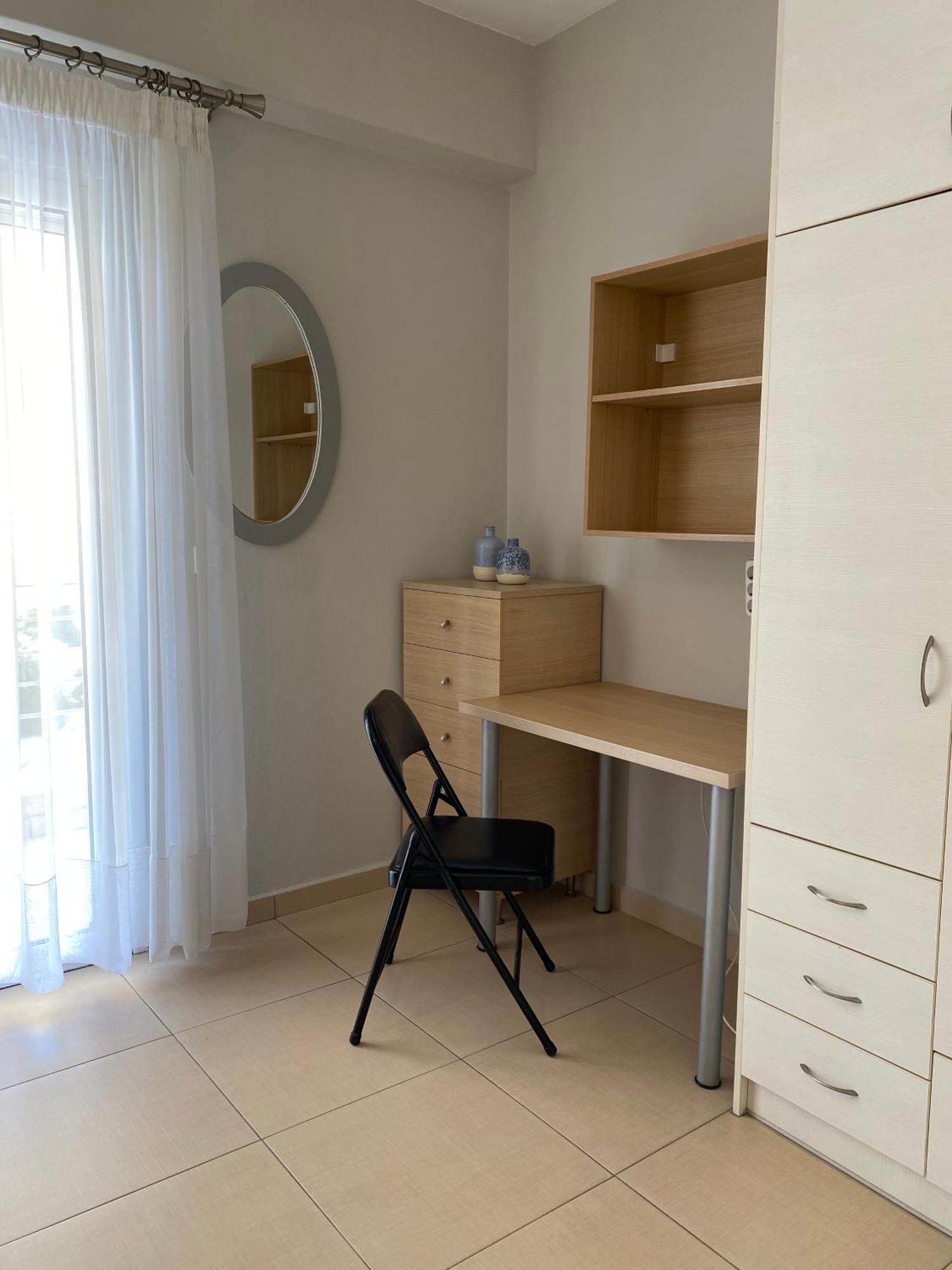 Bright And Cozy Apartment Near The City Center ไซคิย์นธอสทาวน์ ภายนอก รูปภาพ