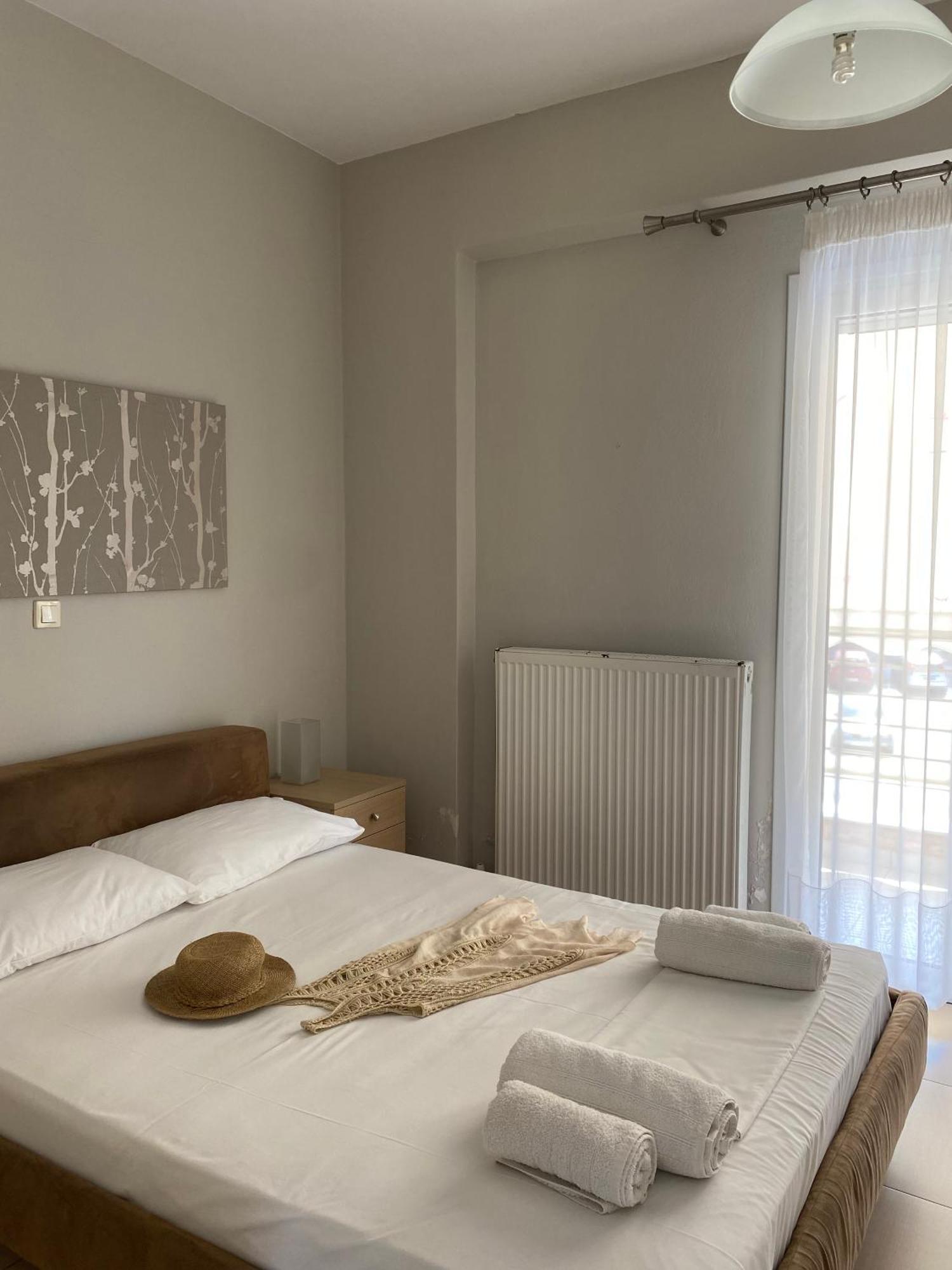 Bright And Cozy Apartment Near The City Center ไซคิย์นธอสทาวน์ ภายนอก รูปภาพ